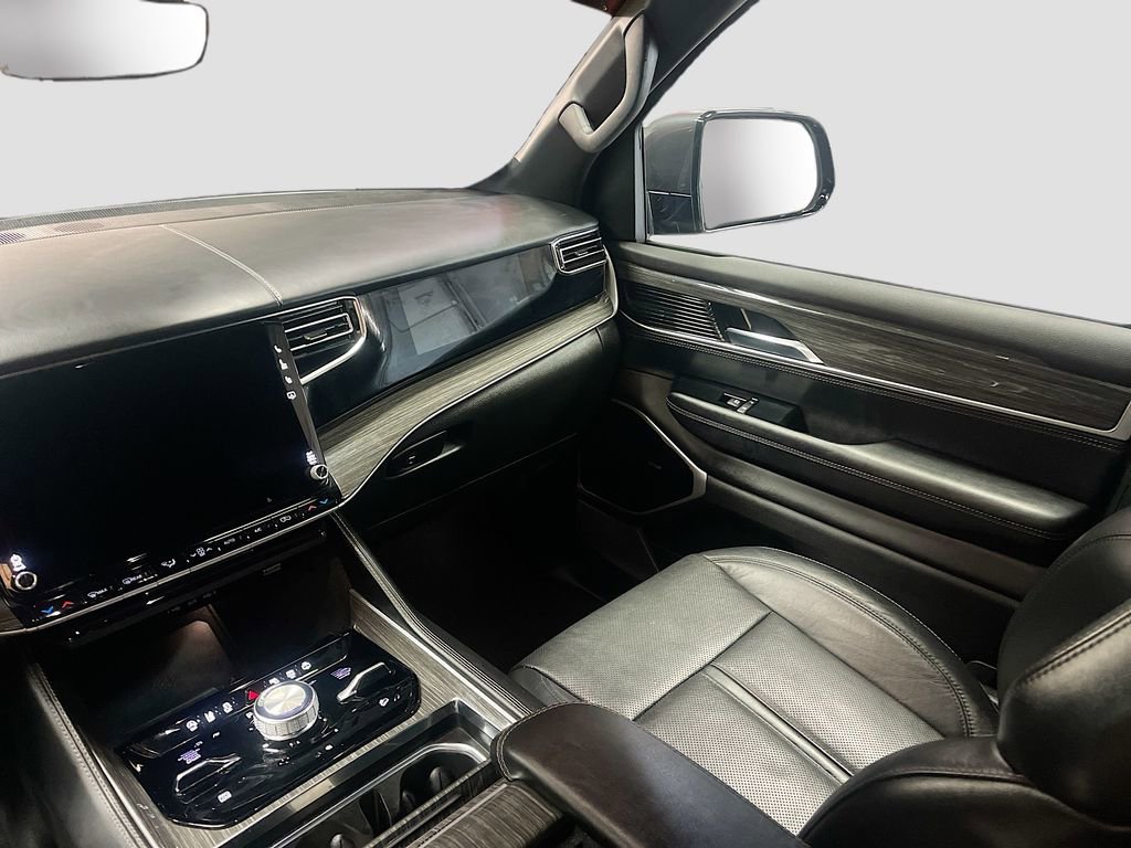 Used 2022 Jeep Wagoneer Series III w/ Premium Group I image 25