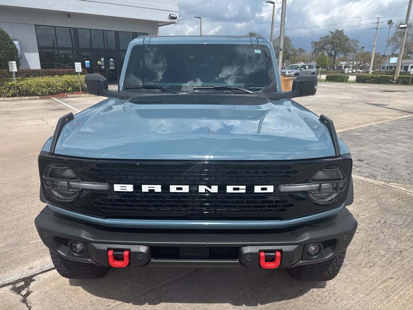 Used 2023 Ford Bronco Wildtrak image 22