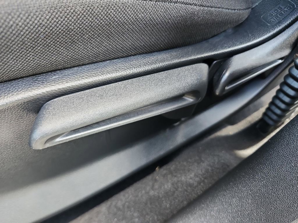 Certified 2023 Honda HR-V LX image 24