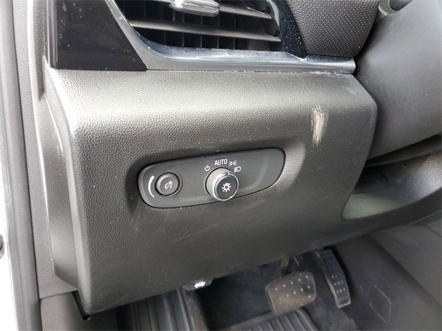 Certified 2023 Chevrolet Traverse RS image 17