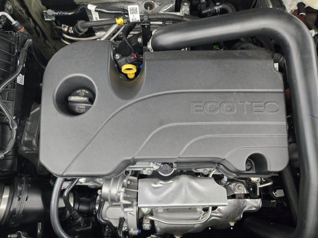 New 2026 Chevrolet Equinox RS w/ Convenience Package III FWD image 36