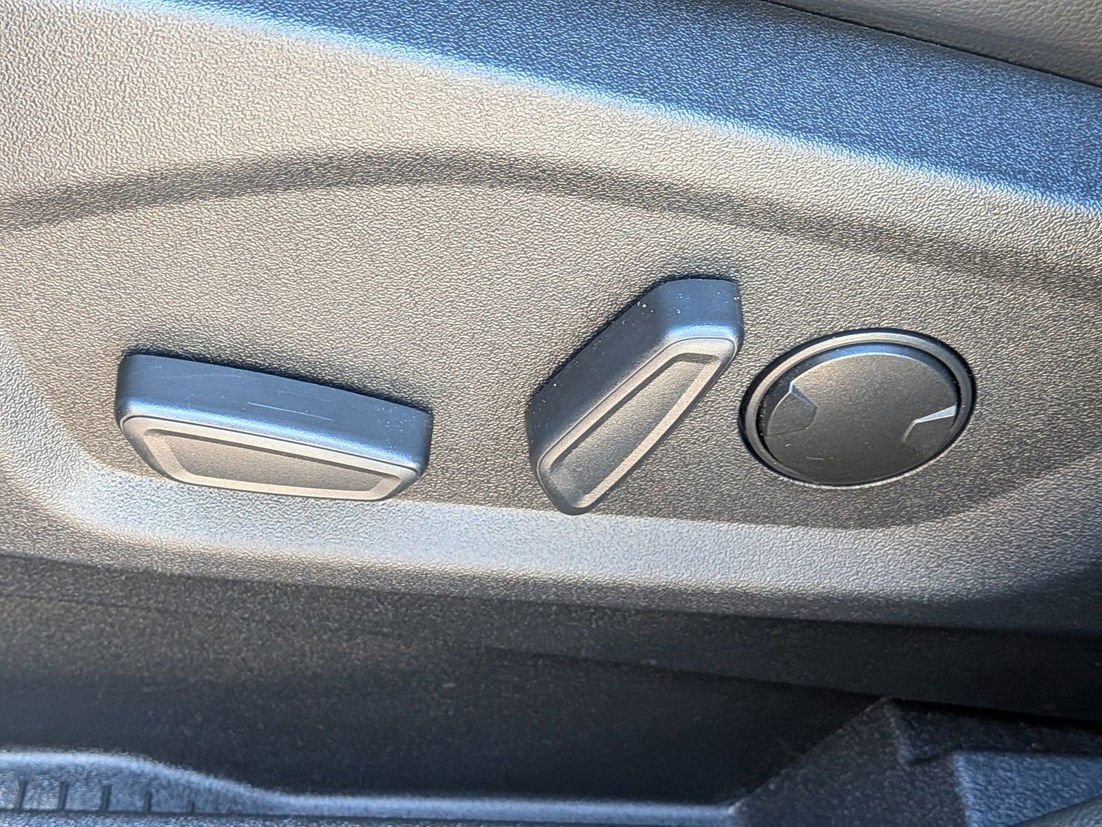 Certified 2024 Ford Edge ST-Line image 23