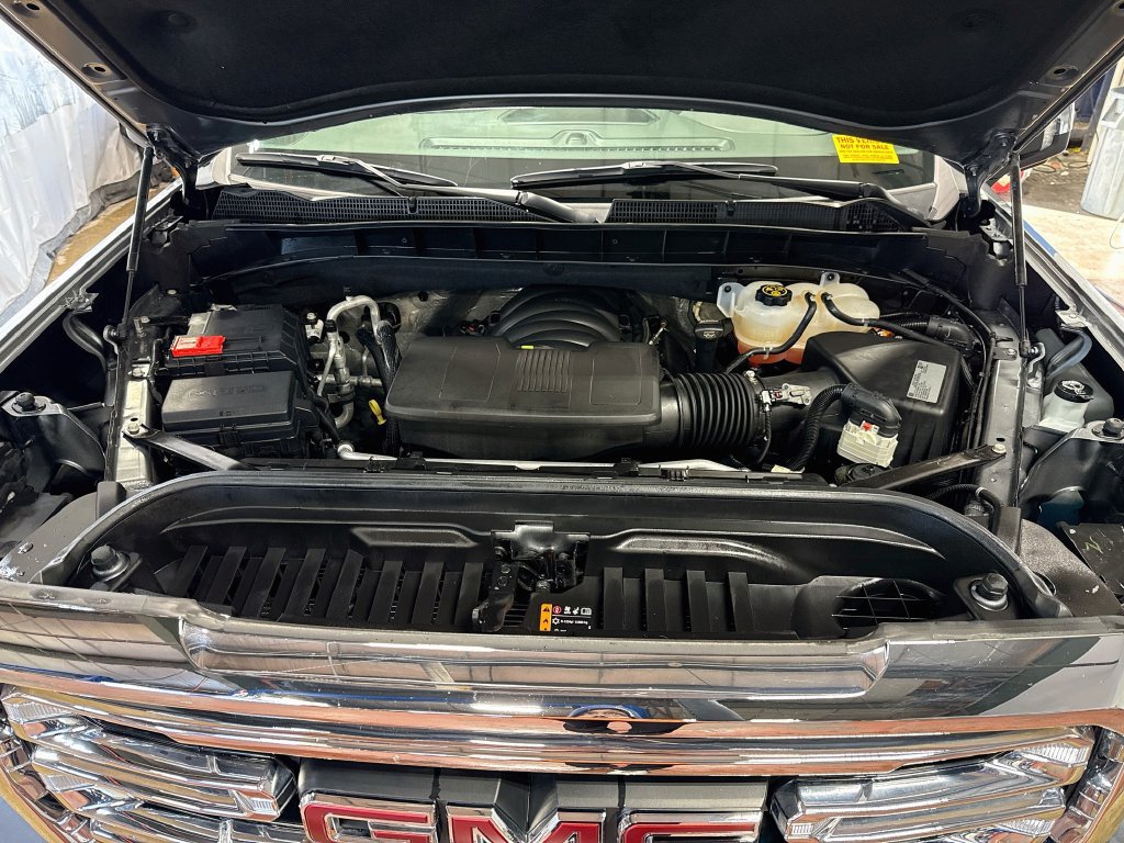 Used 2021 GMC Sierra 1500 SLT w/ SLT Convenience Package AWD/4WD image 32