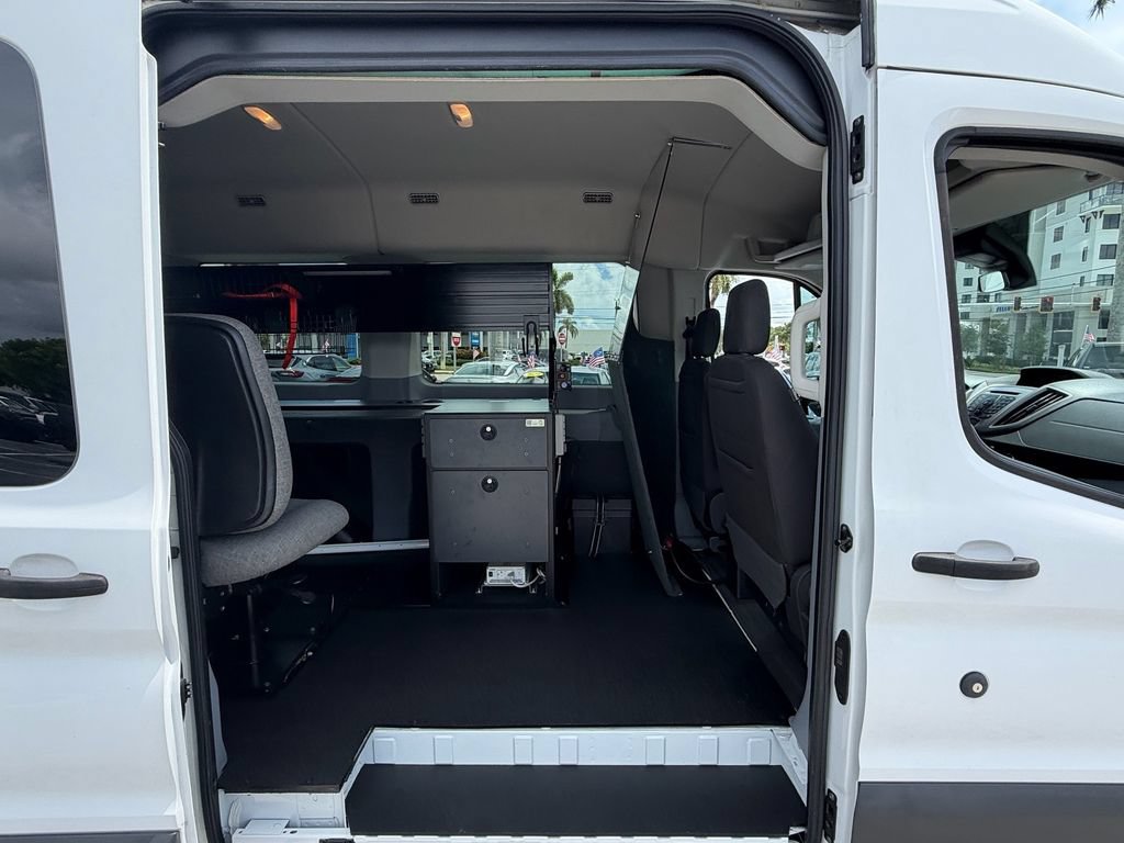 Used 2018 Ford Transit 150 XLT RWD image 13