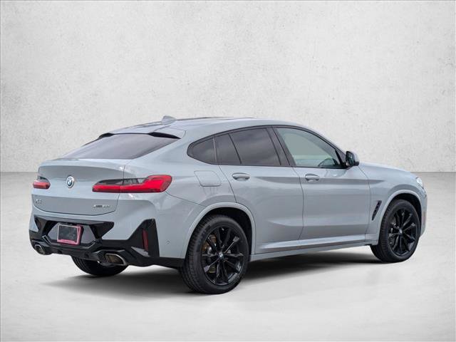Used 2024 BMW X4 xDrive30i w/ M Sport Package AWD/4WD image 5