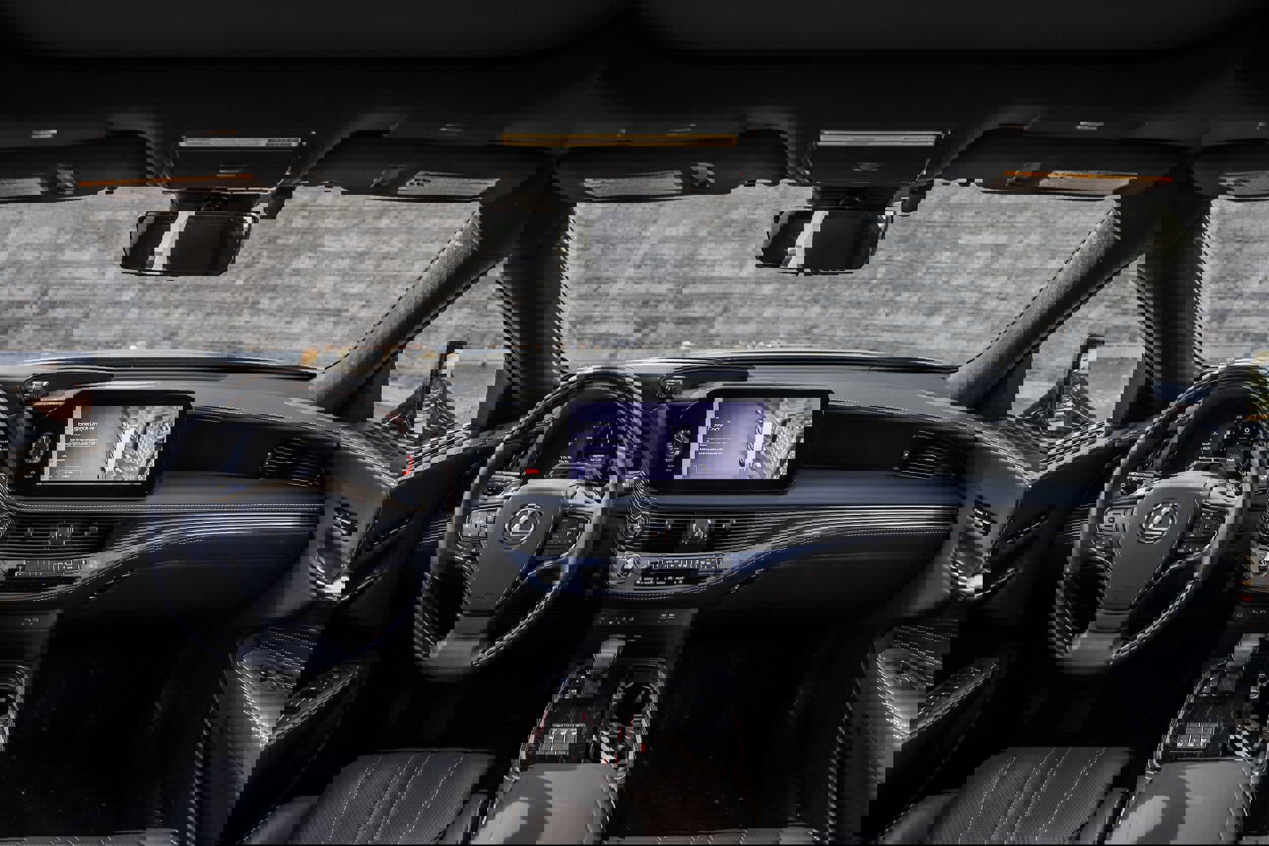 Used 2024 Lexus LS 500 AWD w/ Interior Upgrade Package image 25