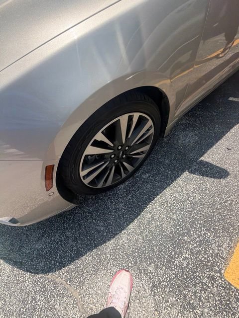 Used 2017 Lincoln MKZ Reserve w/ Technology Package AWD/4WD image 5