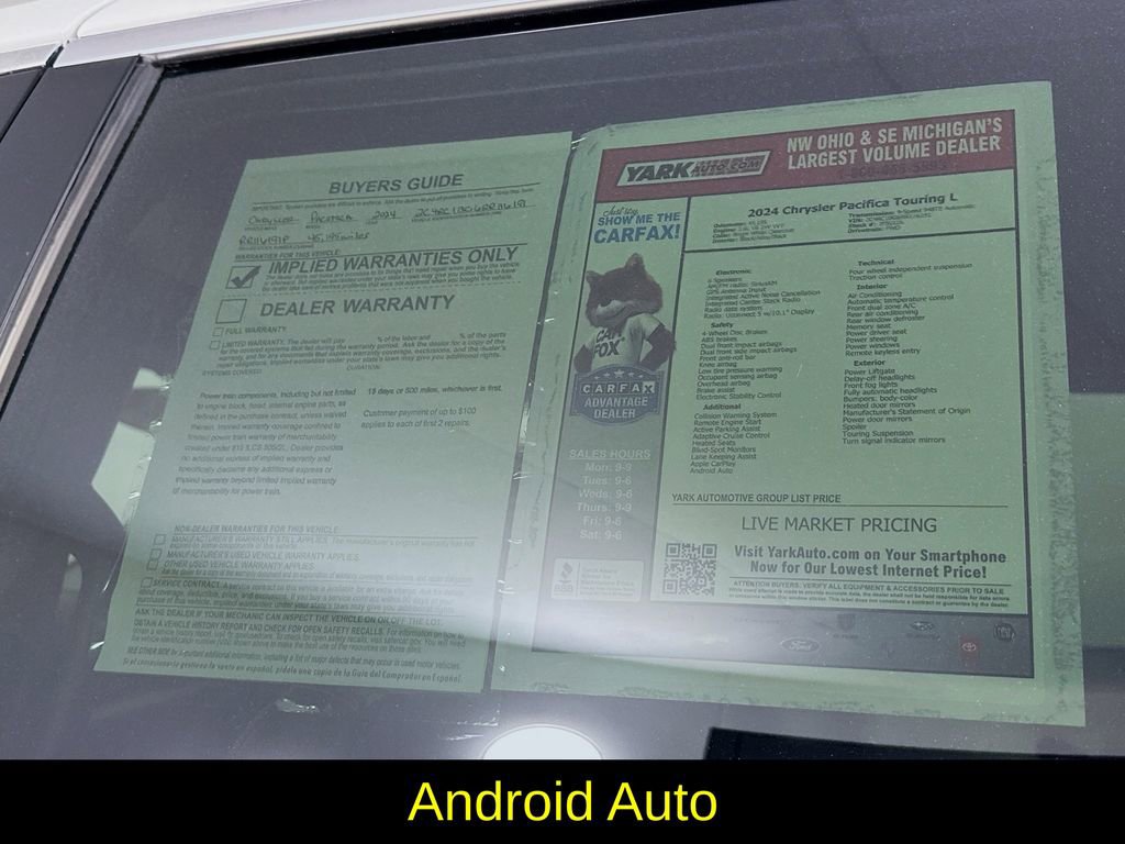 Used 2024 Chrysler Pacifica Touring-L FWD image 13