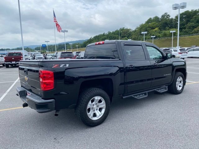 Used 2018 Chevrolet Silverado 1500 LT w/ All Star Edition AWD/4WD image 5