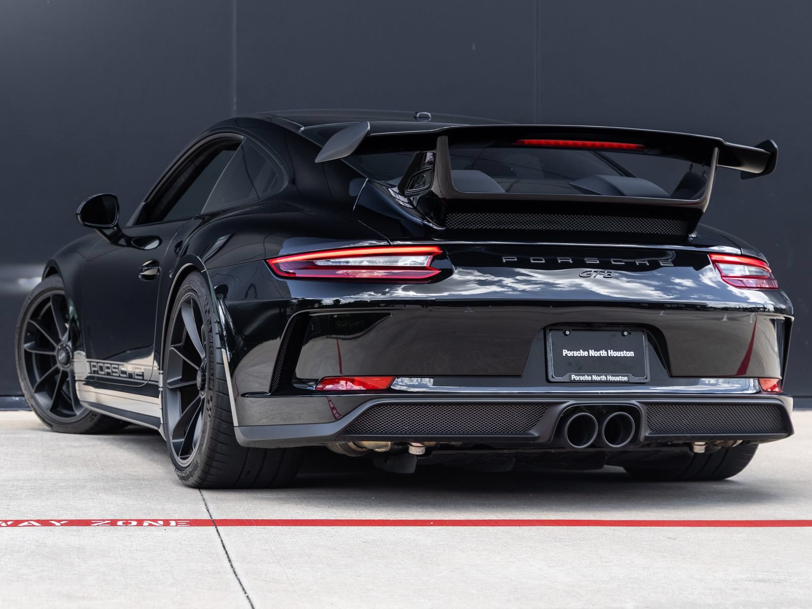 Certified 2018 Porsche 911 GT3 RWD image 3