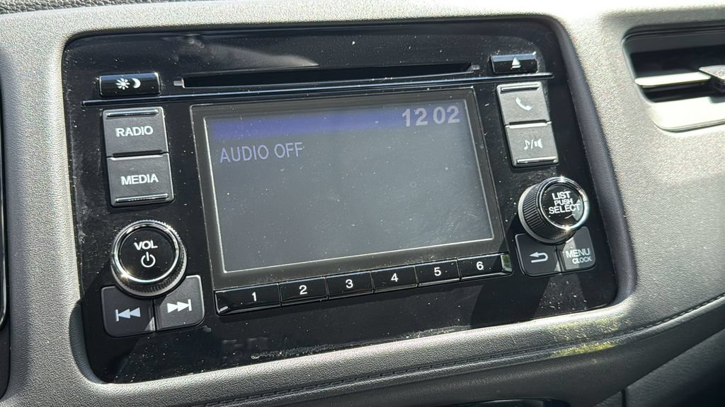 Used 2021 Honda HR-V LX image 16