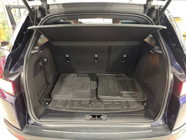 Used 2018 Land Rover Range Rover Evoque SE AWD/4WD image 27