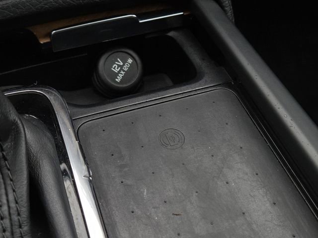 Used 2021 Volvo XC90 T6 Momentum w/ Advanced Package image 9