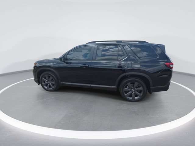 Used 2025 Honda Pilot Sport image 5