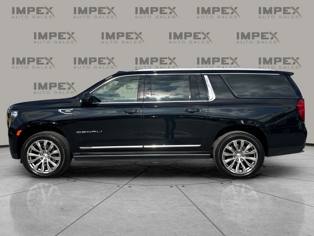 Used 2021 GMC Yukon XL Denali w/ Denali Ultimate Package image 2
