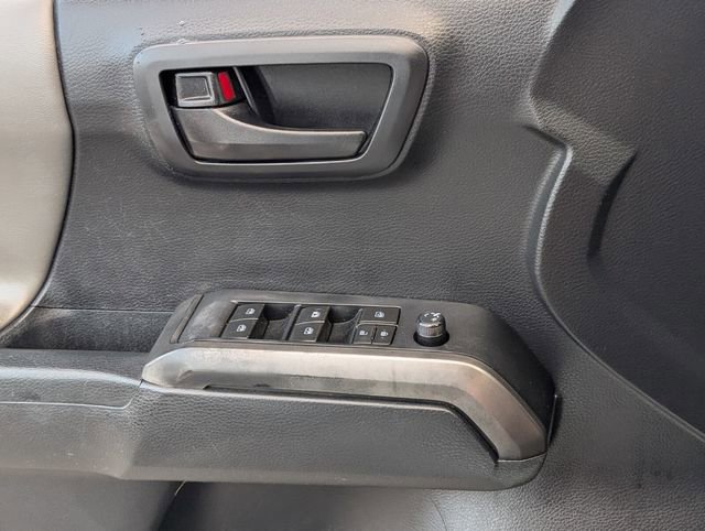 Used 2019 Toyota Tacoma SR5 image 25