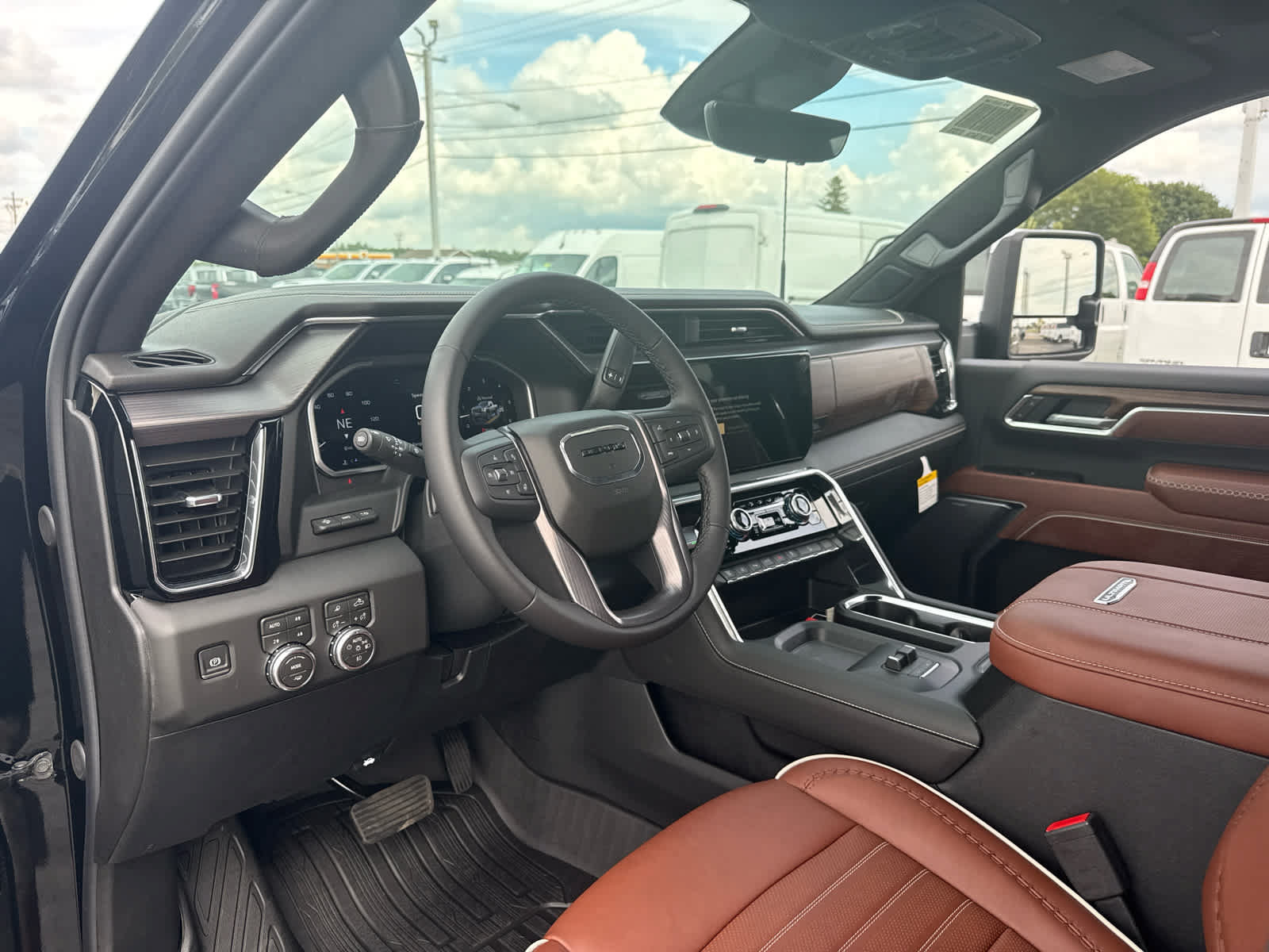 New 2026 GMC Sierra 2500 Denali Ultimate AWD/4WD image 10