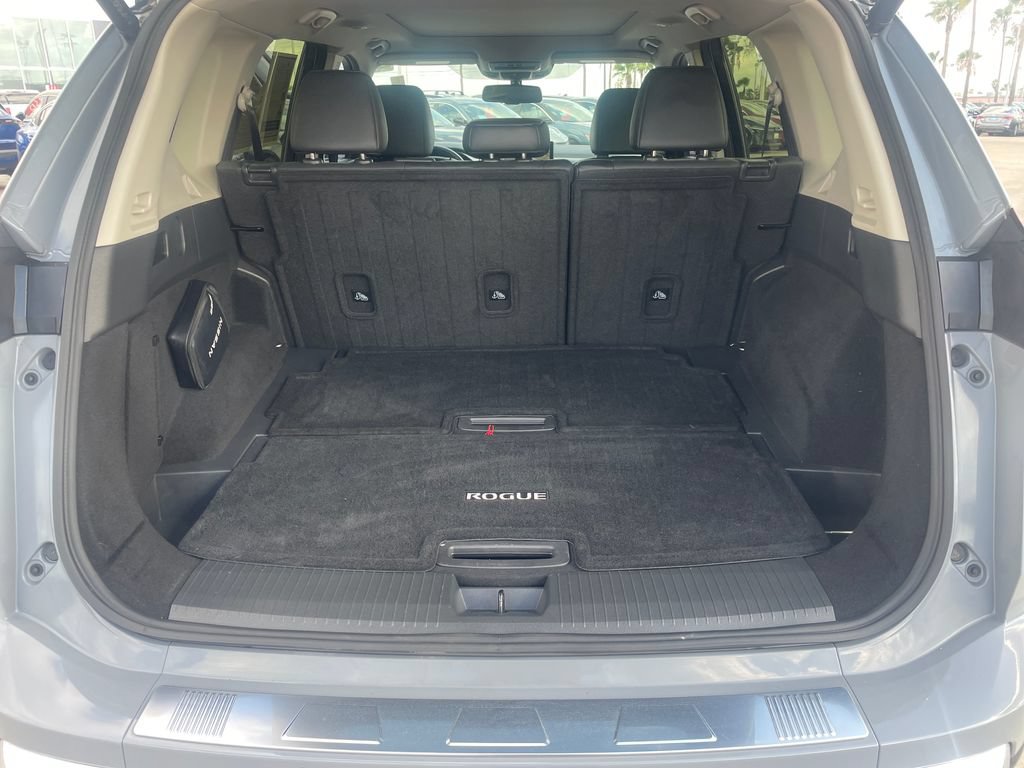 Certified 2024 Nissan Rogue Platinum FWD image 23