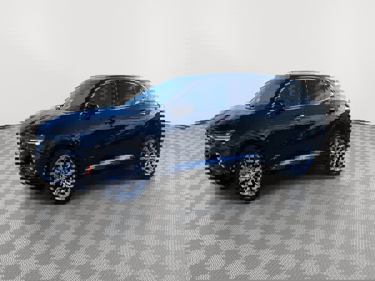 Used 2023 Buick Envision Avenir image 3