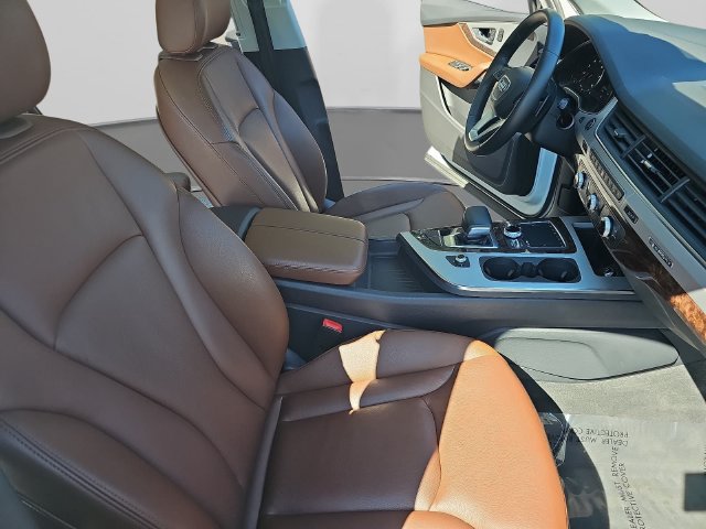 Used 2019 Audi Q7 2.0T Premium w/ Convenience Package AWD/4WD image 12