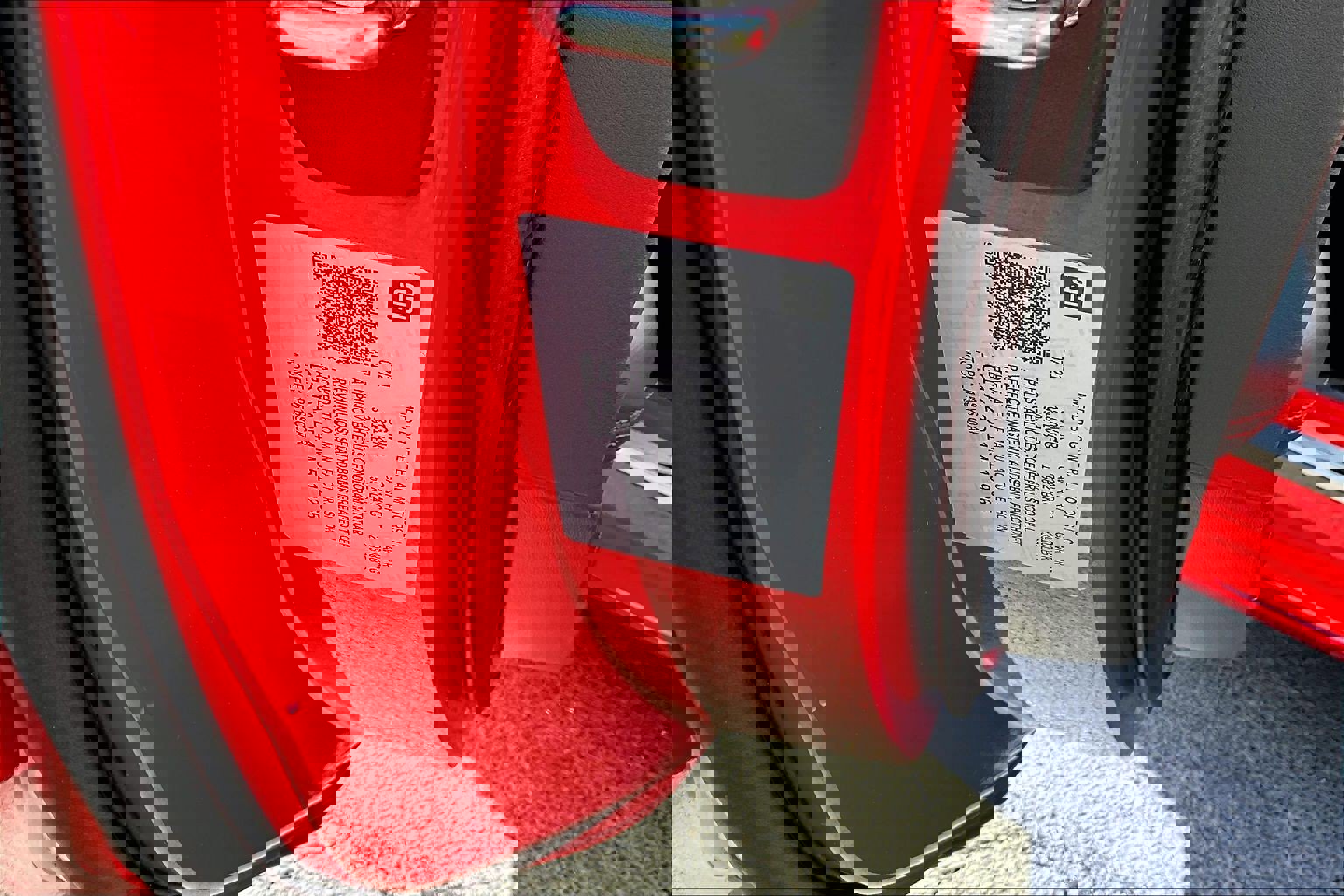 Used 2021 Chevrolet Corvette Stingray Coupe w/ Engine Appearance Package image 22