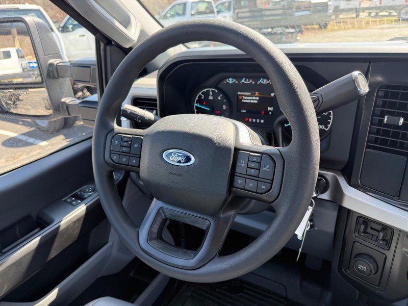 New 2026 Ford F350 XL w/ XL Chrome Package RWD image 15