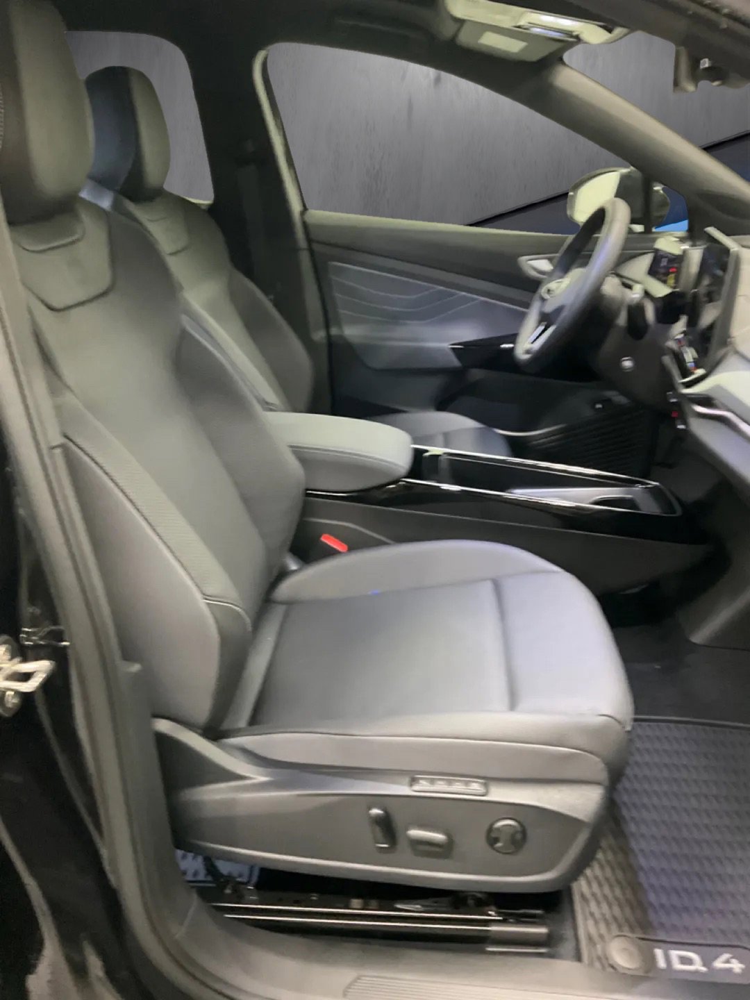 New 2026 Volkswagen ID.4 Pro S image 8