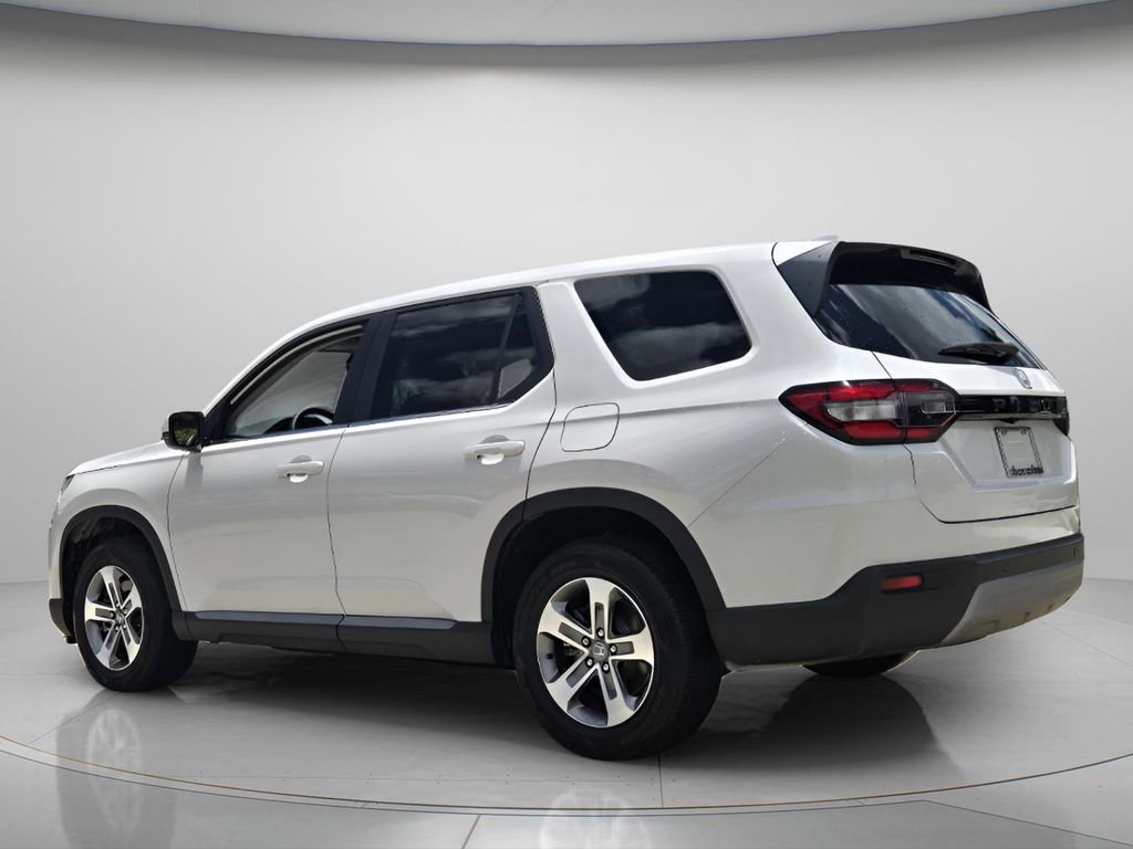 Certified 2025 Honda Pilot EX-L image 8