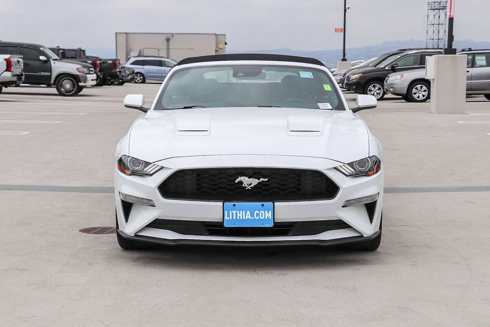 Used 2022 Ford Mustang Convertible RWD image 2
