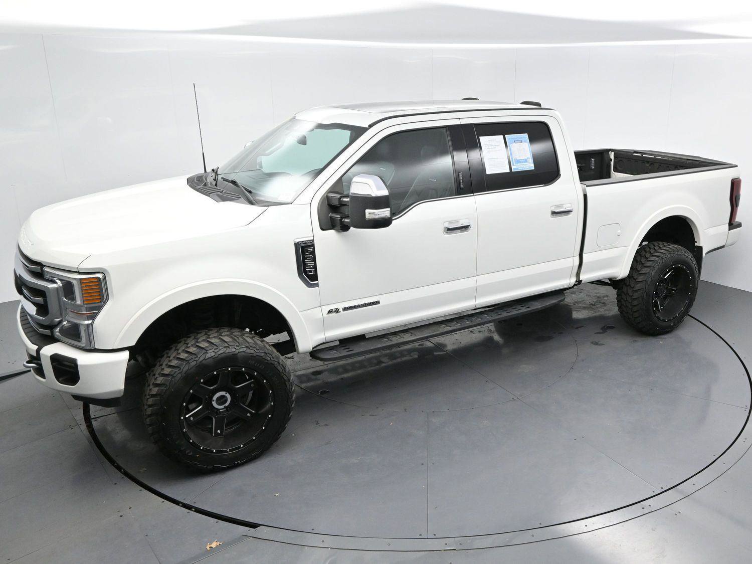 Used 2021 Ford F350 Platinum w/ Tremor Off-Road Package image 45