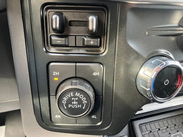 Used 2025 Ford F150 Lariat w/ Equipment Group 502A High AWD/4WD image 8