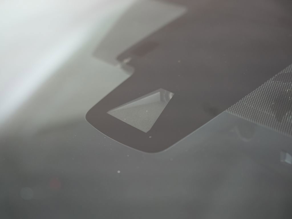 Used 2020 Toyota Prius Limited FWD image 59