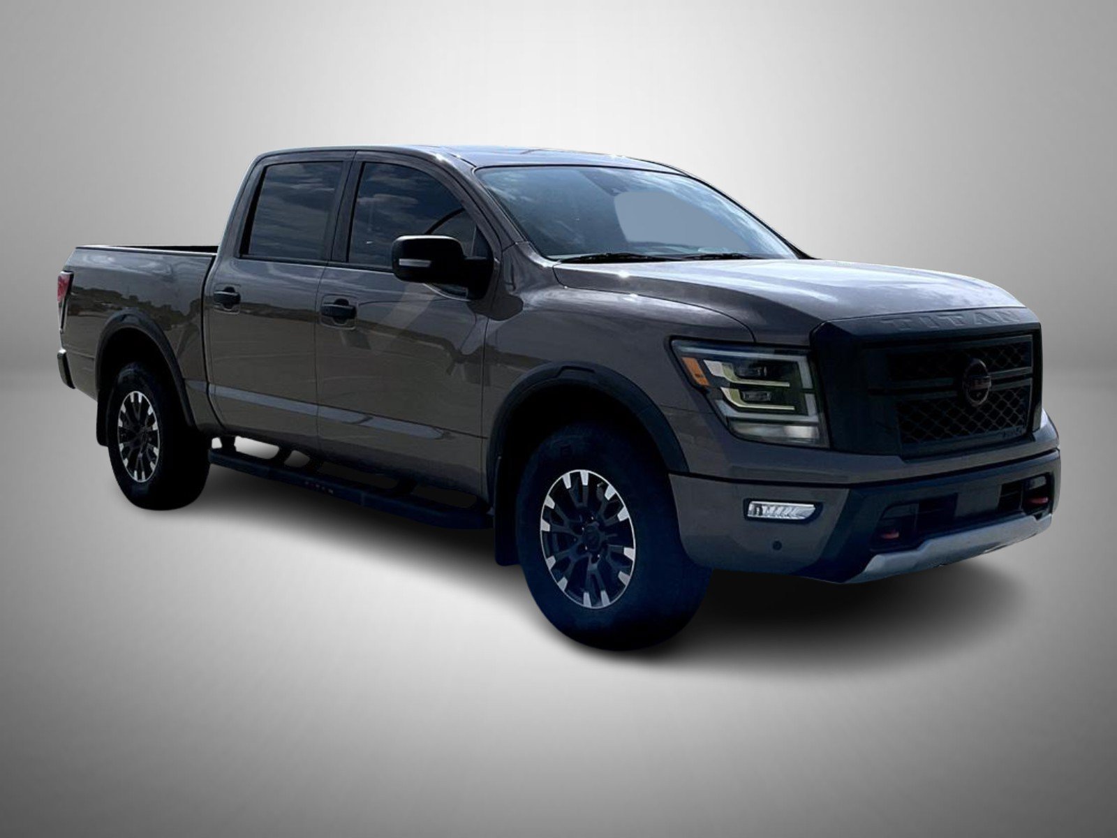 Certified 2023 Nissan Titan PRO-4X w/ Pro-4x Convenience Package AWD/4WD image 3