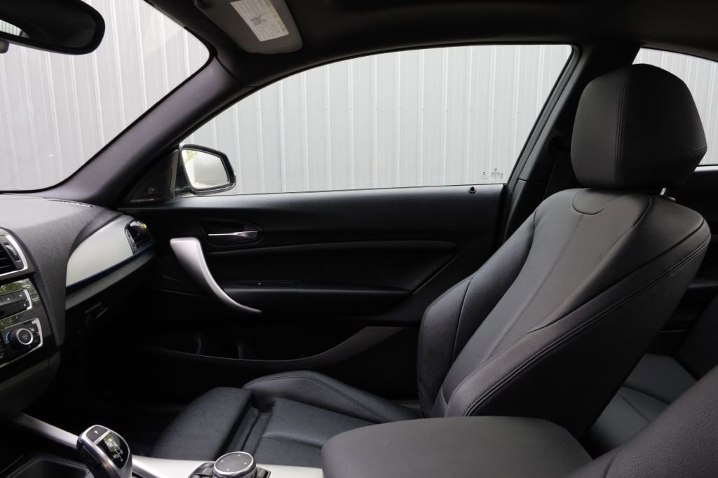 Used 2016 BMW M235i Coupe RWD image 17