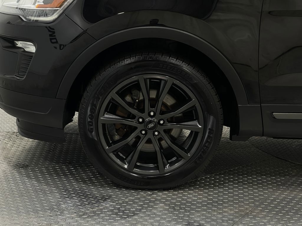 Used 2019 Ford Explorer XLT w/ Equipment Group 202A image 38