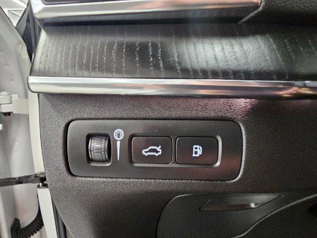 Used 2021 Volvo XC90 T8 Inscription w/ Protection Package Premier AWD/4WD image 14