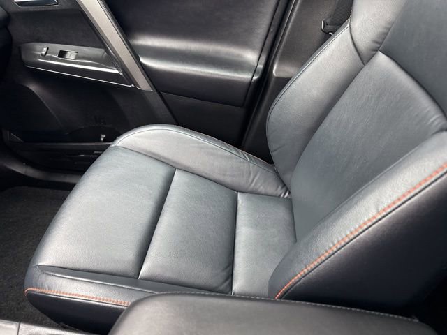 Used 2017 Toyota RAV4 SE image 43