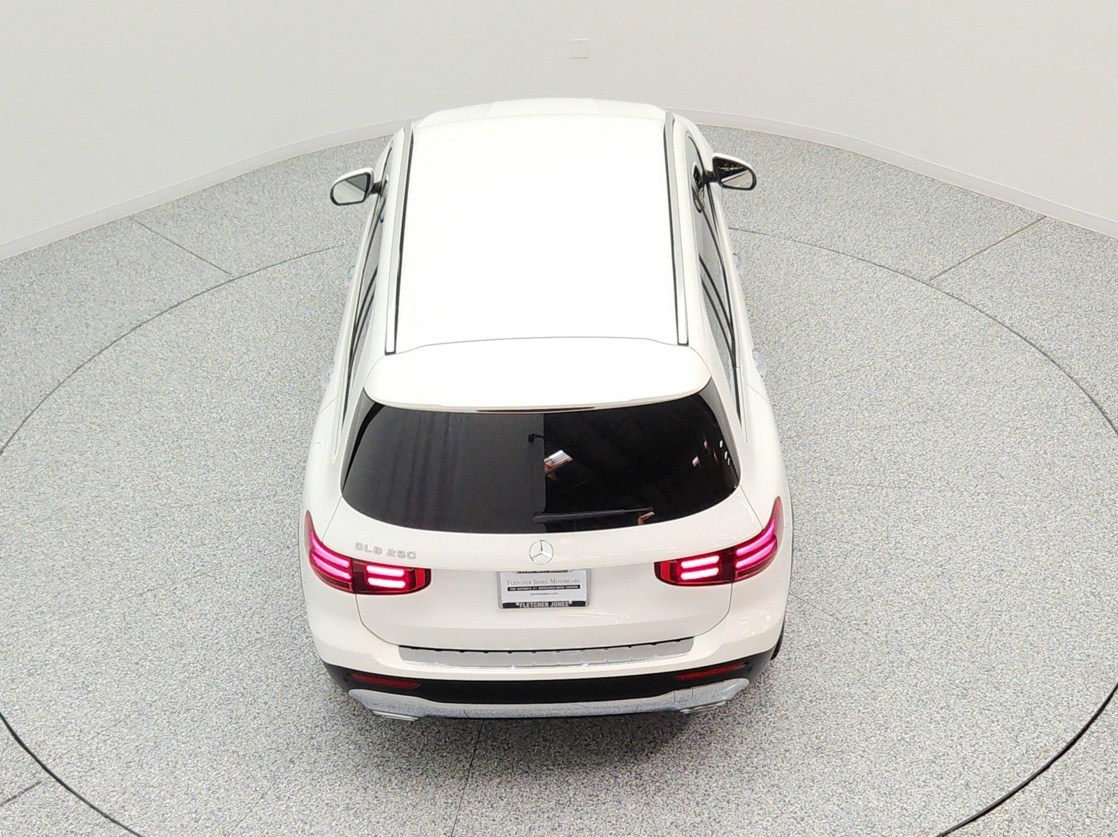 Used 2025 Mercedes-Benz GLB 250 image 27