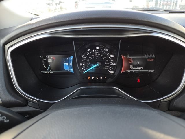 Used 2016 Ford Fusion SE w/ Equipment Group 202A image 32