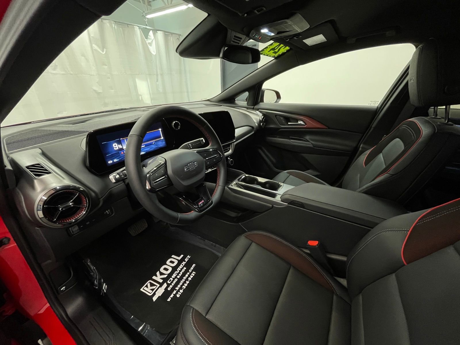 Used 2024 Chevrolet Equinox EV RS image 11