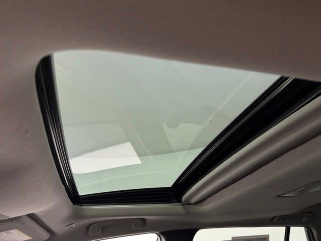 Used 2025 Toyota Corolla Cross XLE w/ Convenience Package image 49