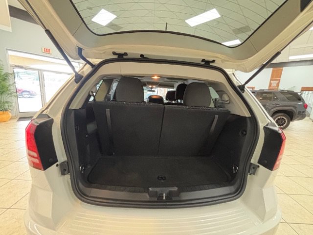 Used 2018 Dodge Journey SE FWD image 7