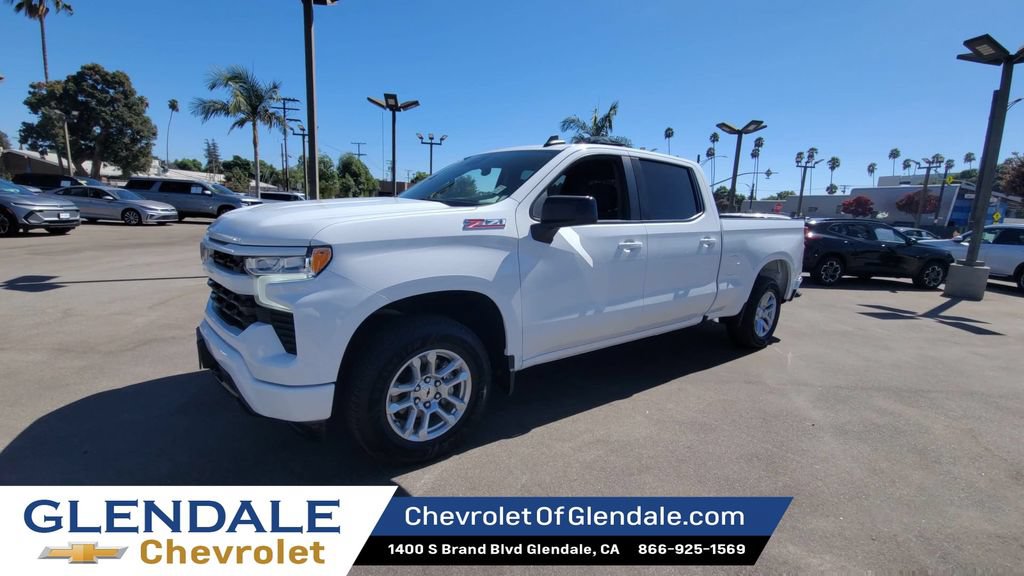 Used 2022 Chevrolet Silverado 1500 RST w/ Z71 Off-Road Package AWD/4WD image 4