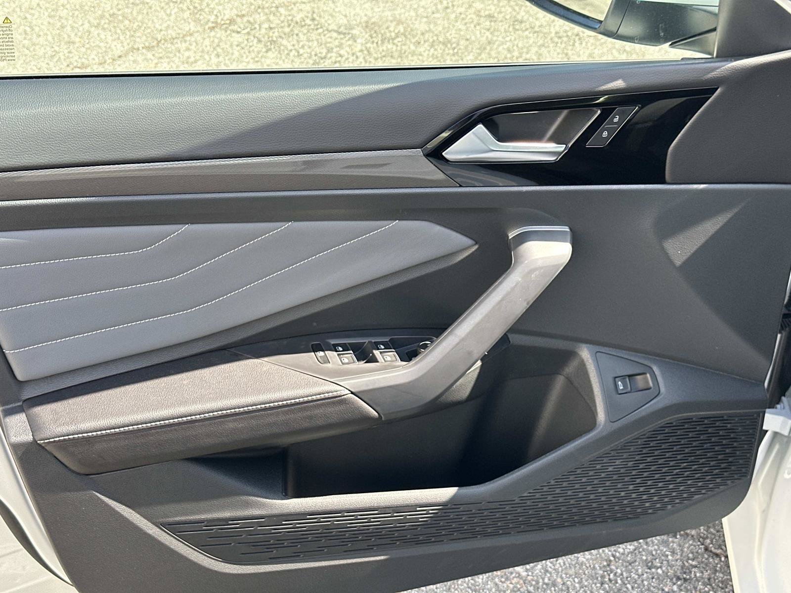 New 2027 Volkswagen Jetta SEL FWD image 22