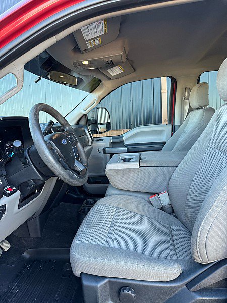 Used 2018 Ford F350 XLT image 7