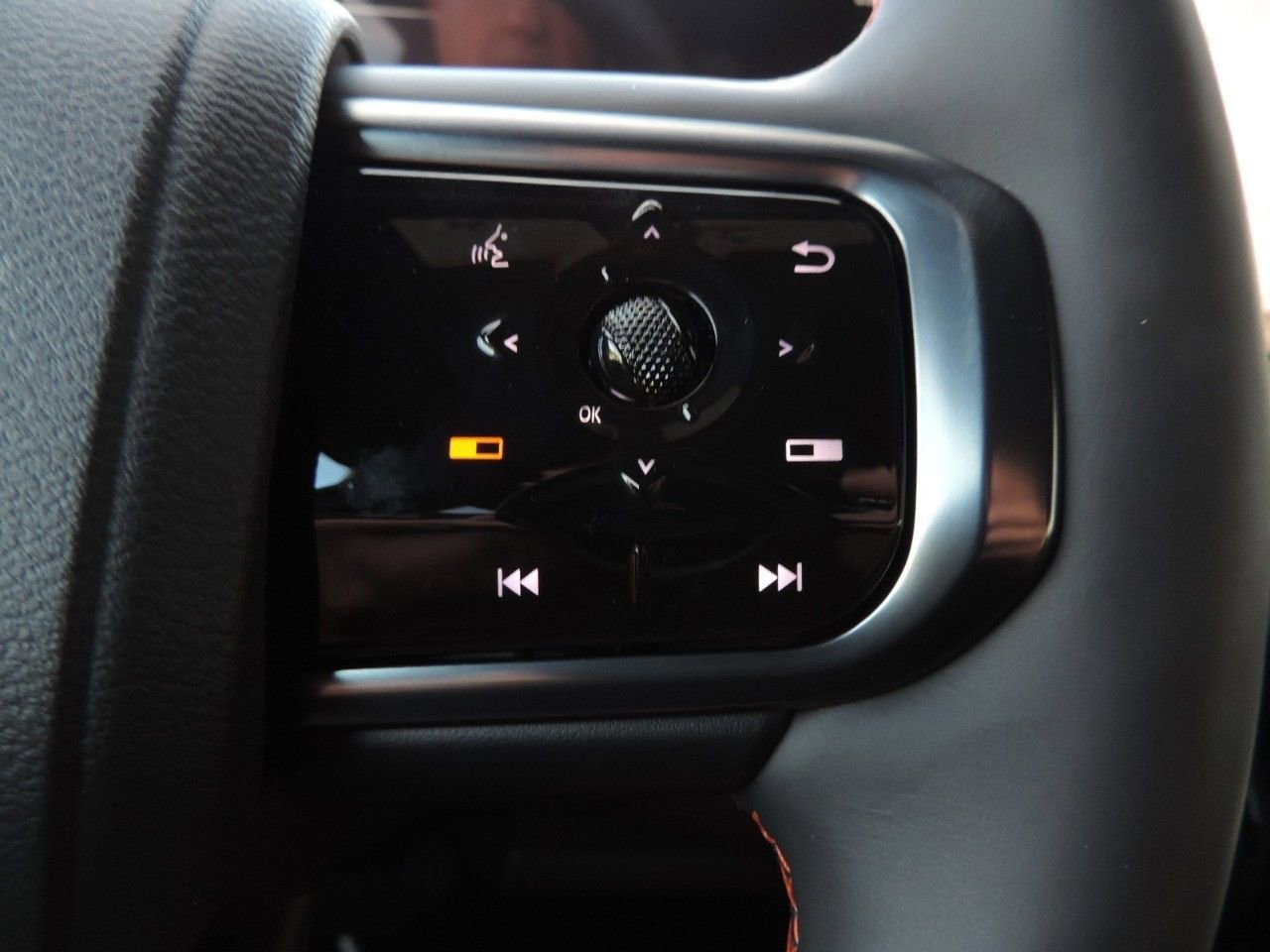 New 2026 Nissan Armada PRO-4X w/ Captain's Chari Seat Package image 24