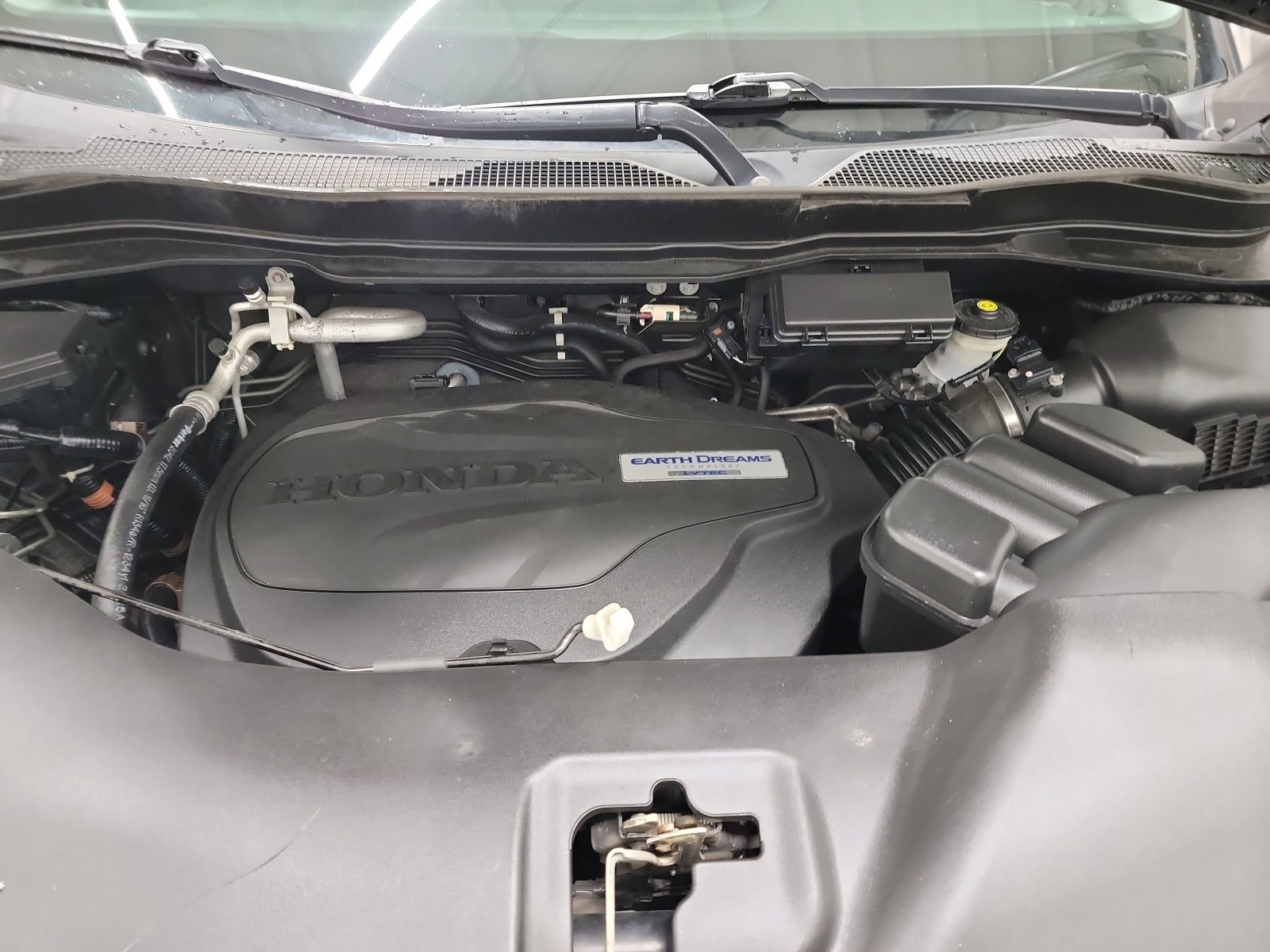 Used 2016 Honda Pilot Touring image 25