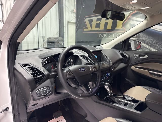Used 2019 Ford Escape SEL image 6