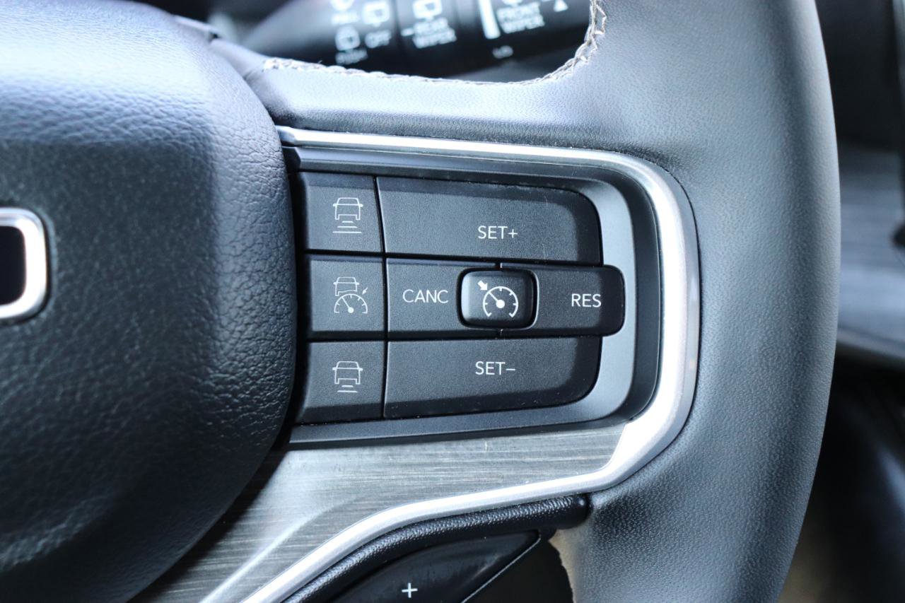 Used 2023 Jeep Wagoneer L Series II image 37