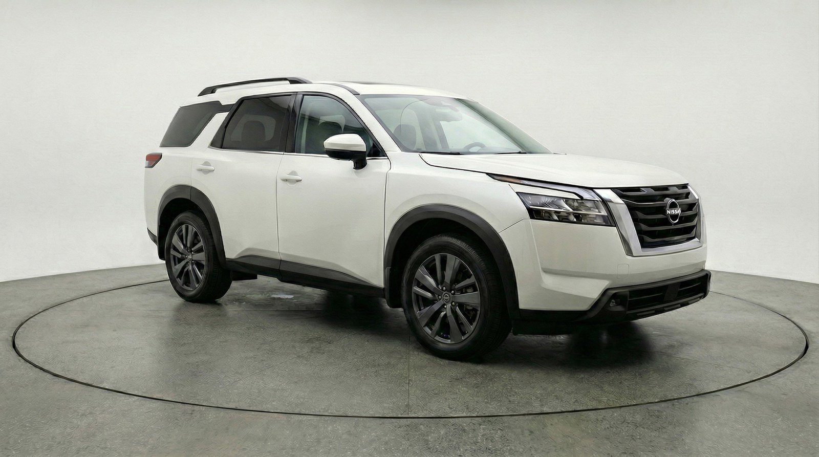 Used 2025 Nissan Pathfinder SV AWD/4WD image 1
